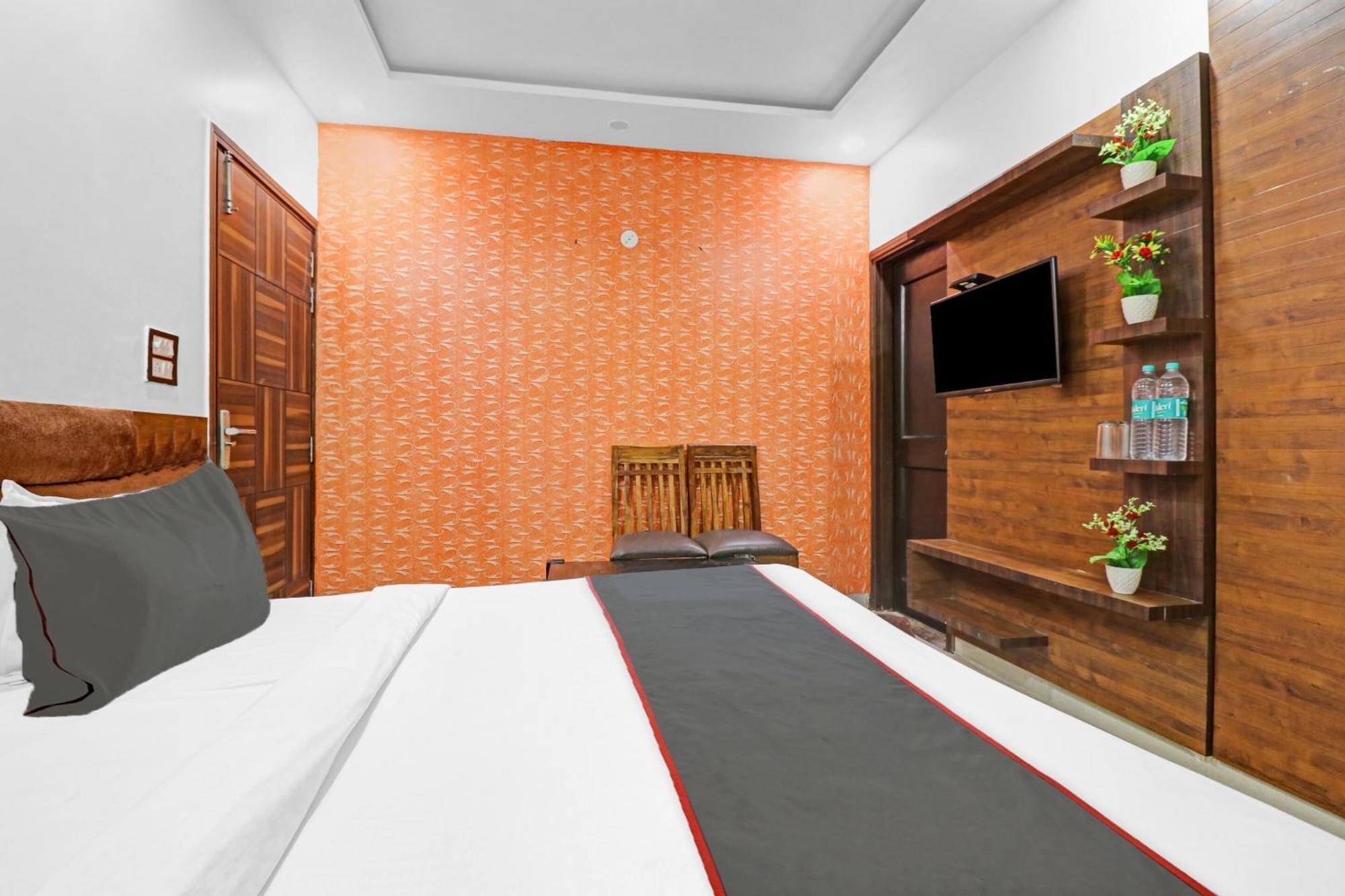 Hotel O Bharat Stay Near Indira Gandhi International Airport Nueva Delhi Exterior foto