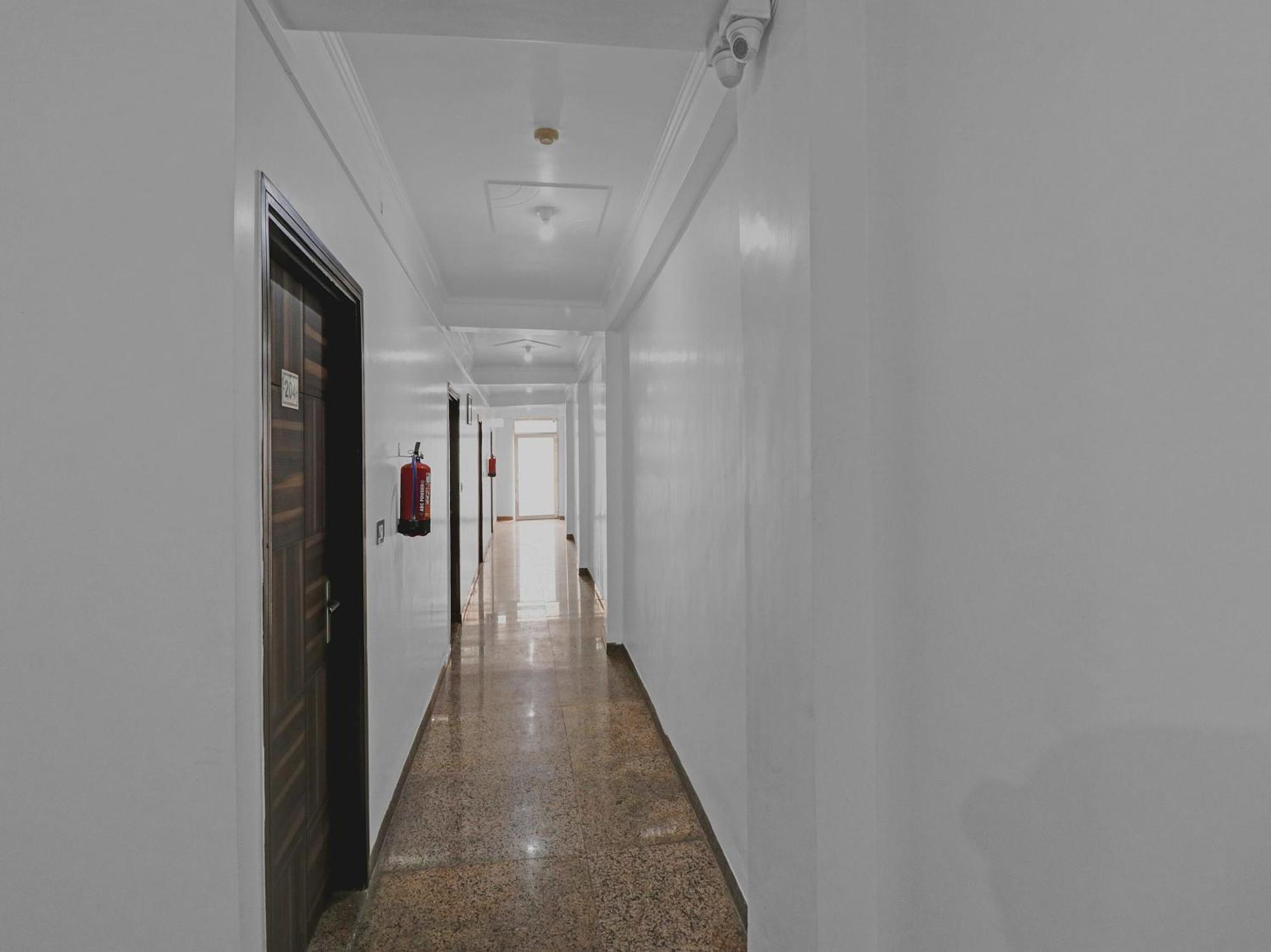 Hotel O Bharat Stay Near Indira Gandhi International Airport Nueva Delhi Exterior foto